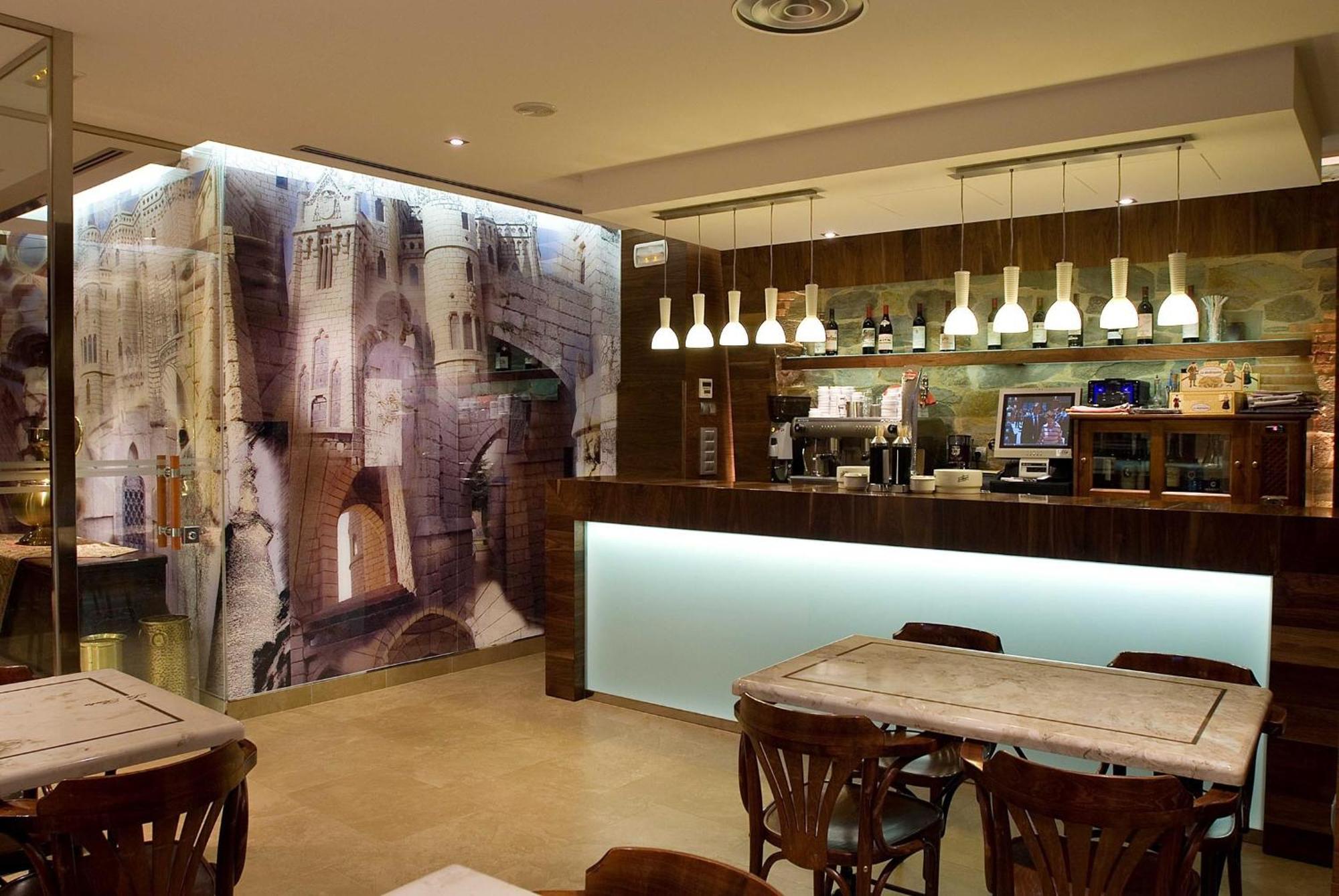 Hotel Restaurante La Peseta Astorga Εξωτερικό φωτογραφία